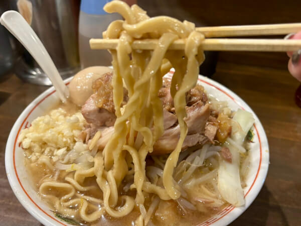 男気らーめんアカギ新田木崎店　麺リフト